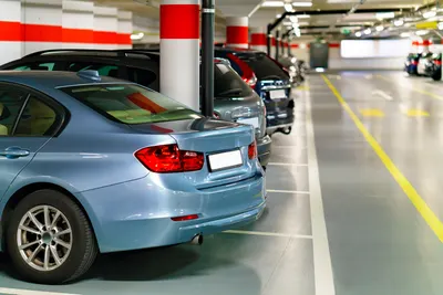 Parkings : les règles à connaître avant d'investir